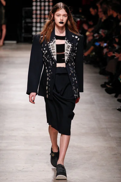 Look 38